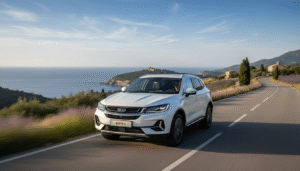 geely présente un nouvel hybride équipé d'un moteur français, conçu spécialement pour le marché hexagonal, avec un lancement prévu en 2026.