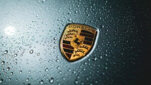 Face aux coûts de l’électrique, Porsche envisage de fusionner le Taycan et la Panamera