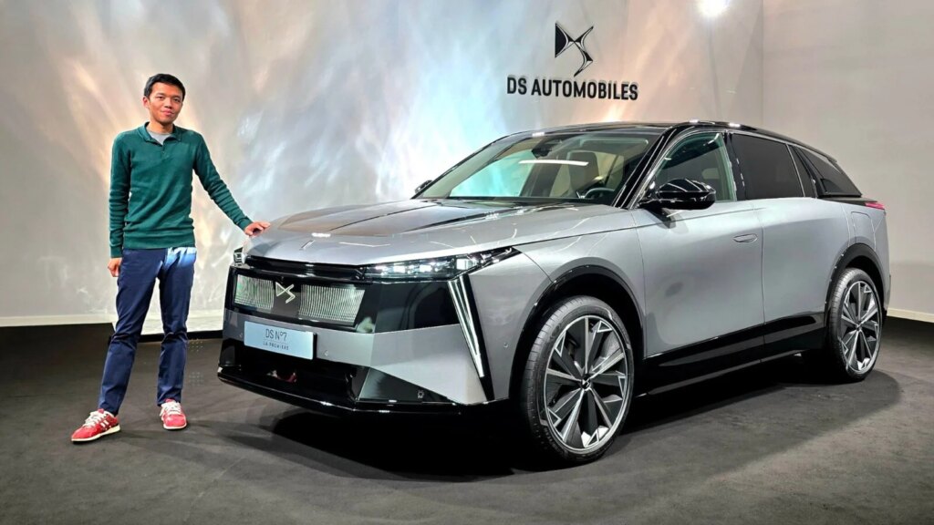 Ce SUV premium surprenant surpasse le Peugeot e-3008 avec une autonomie incroyable de 740 km ! 74 DS N°7 : nous avons découvert le SUV premium qui surpasse le Peugeot e-3008 avec 740 km d’autonomie