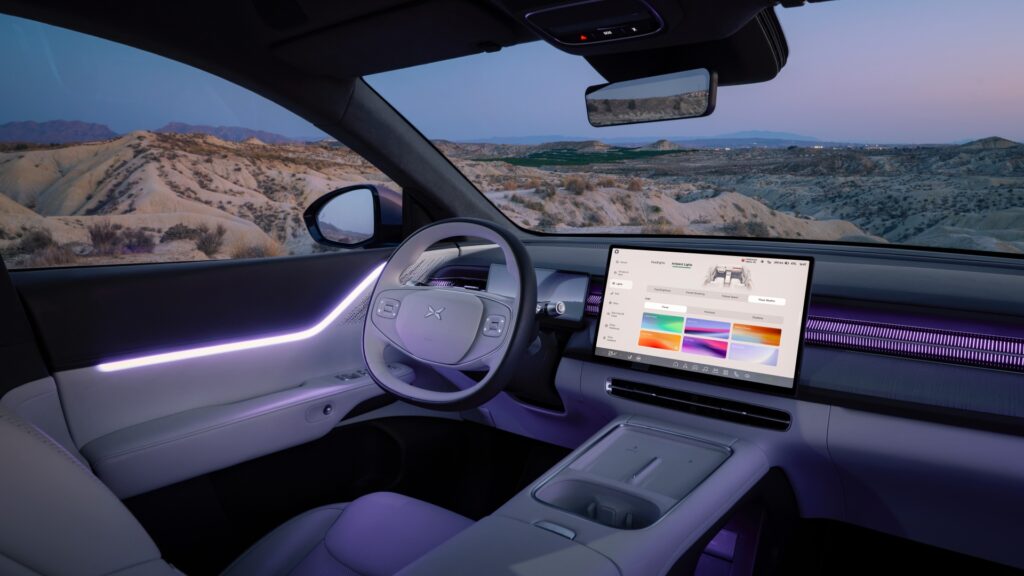 Ces révélations chocs : le monospace de luxe Mercedes et la mystérieuse Tesla qui va tout changer ! 22 Photo de Eric Dupin