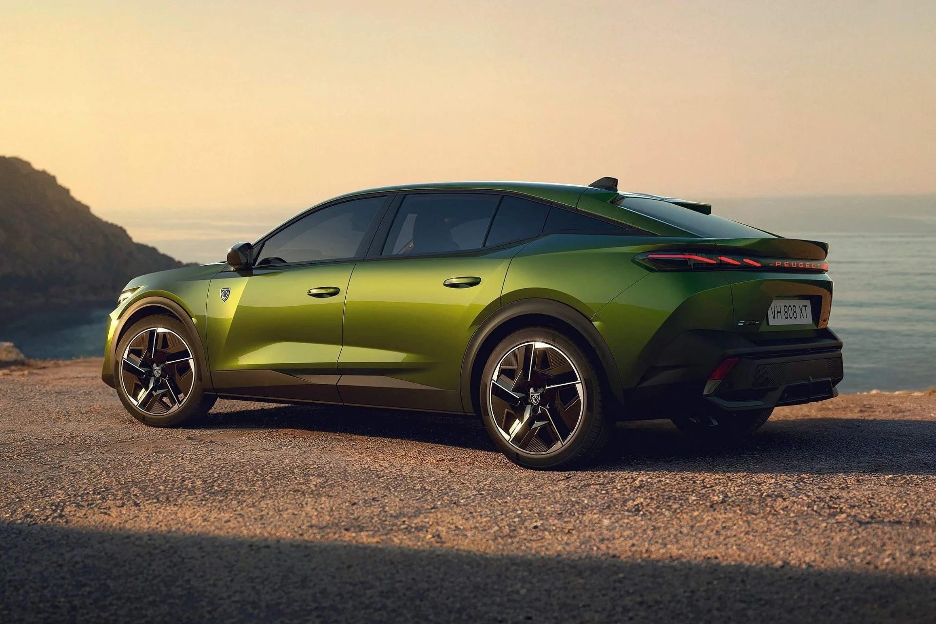 Peugeot e-408 : ce design incroyable peut-il défier Tesla et Xpeng avec 213 ch seulement ? 1 Peugeot 408 (4)