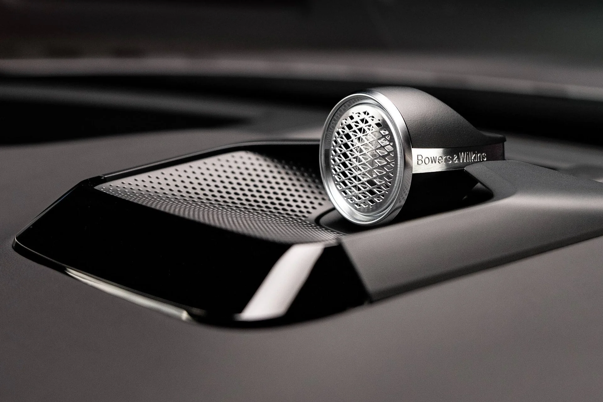 Cette Volvo ES90 révolutionnaire : recharge record en 22 minutes et 692 km d'autonomie ! 4 Volvo Es90 (5)