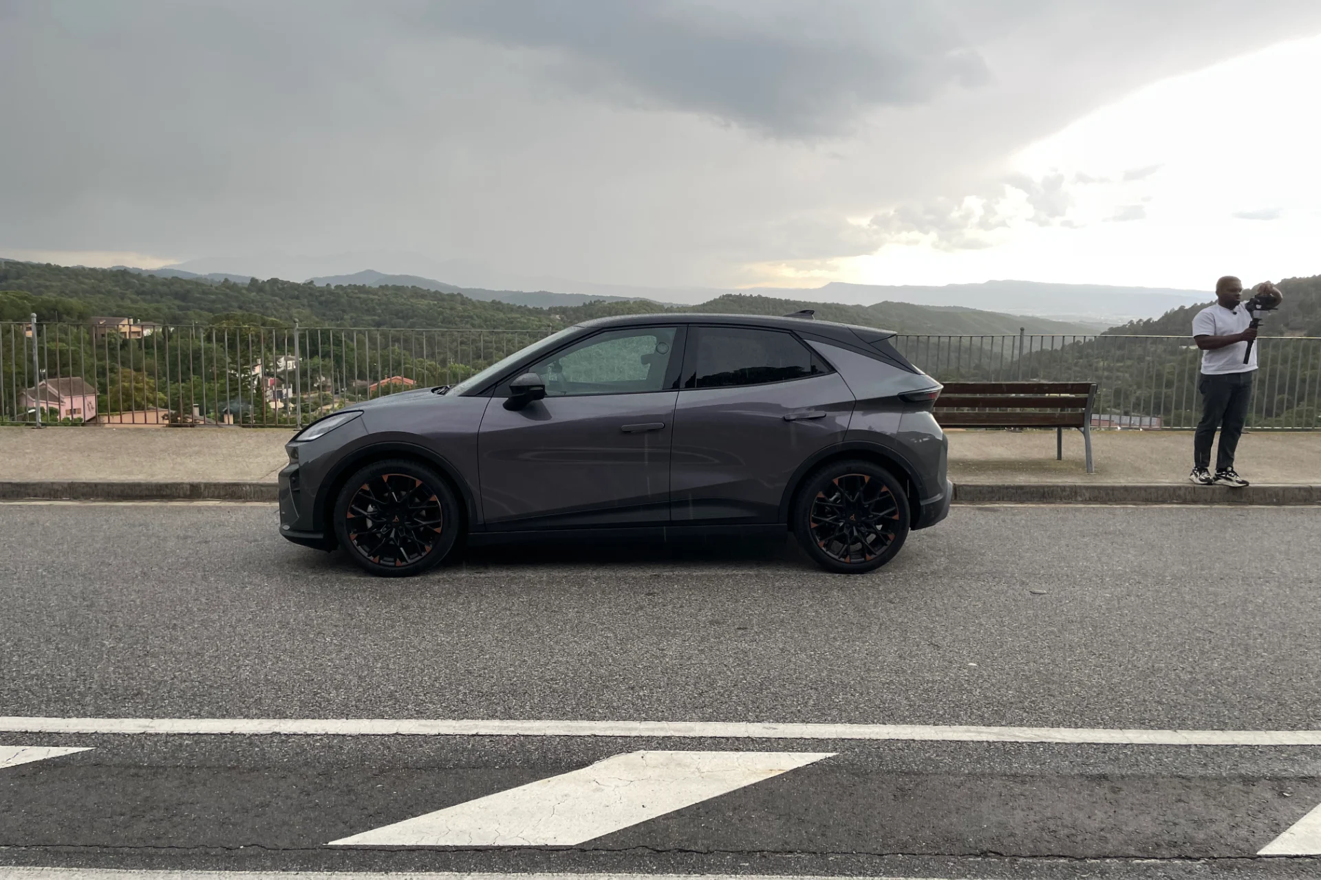 Cette citadine électrique Cupra Raval VZ : la petite bombe incontournable à prix canon ! 15 Essai Cupra Raval Vz 2026 Profil