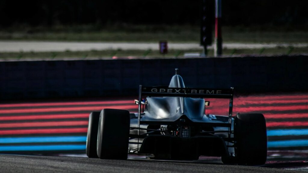 Cette incroyable évolution de la Formule 1 : l’IA révolutionne les paddocks ! 1 La Formule 1 et l’IA : une collaboration qui explose dans les paddocks