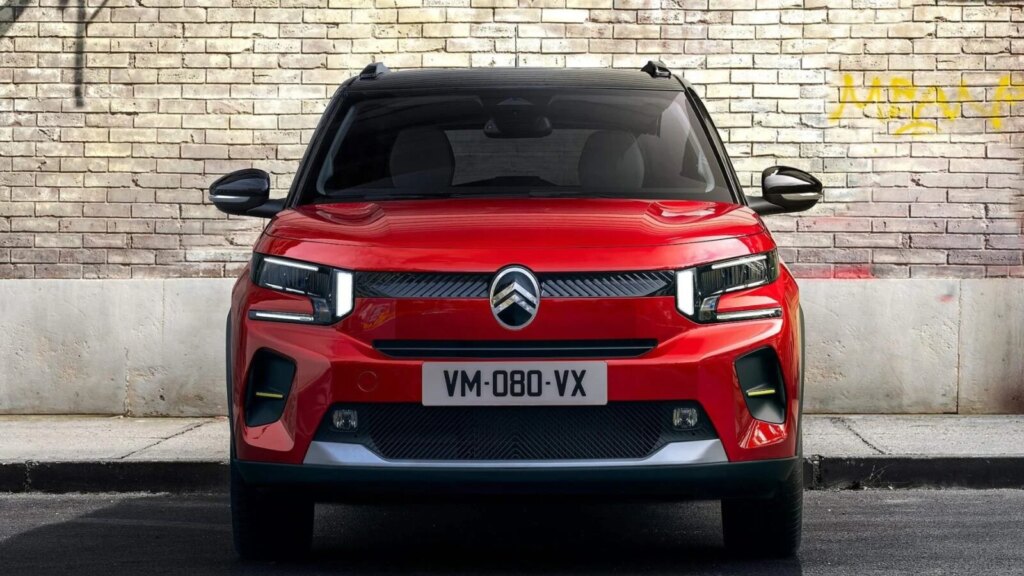 Cette Citroën C3 Électrique à 12 990 € : le confort royal qui écrase la Renault Twingo ! 104 Citroën C3 électrique : prix imbattable de 12 990 € et confort de roi pour terrasser la Renault Twingo