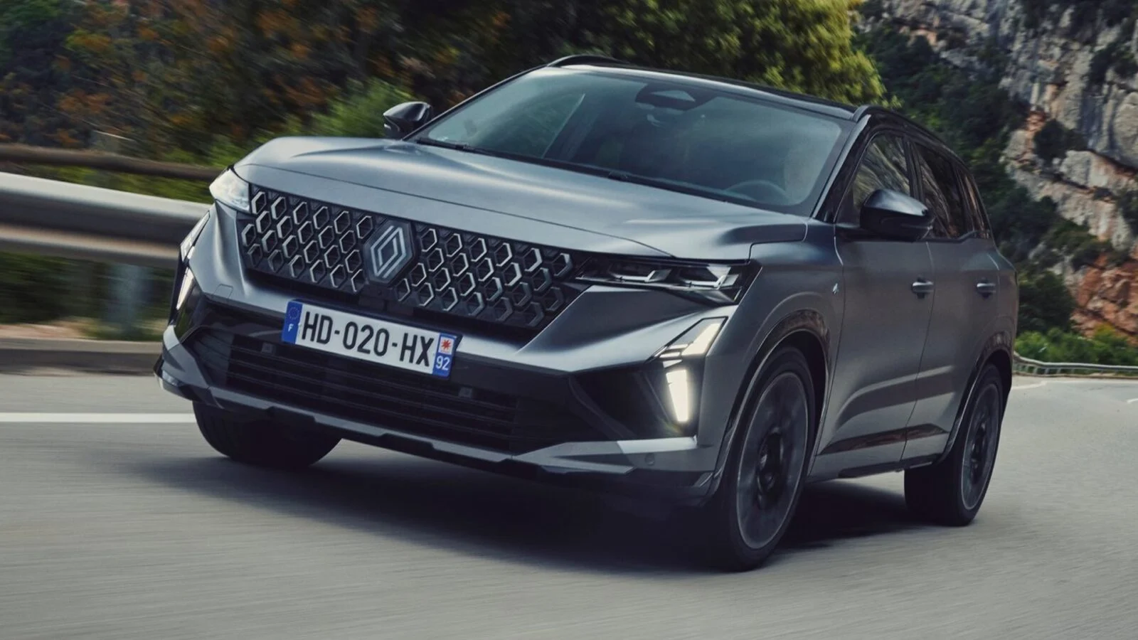 Renault Austral hybride : avec 4,7 l/100 km et 200 ch, il donne une vraie leçon au Peugeot 3008
