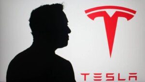 Nous savons enfin ce que voulait Elon Musk en Chine aux côtés de Donald Trump. En quatre mots : la survie de Tesla