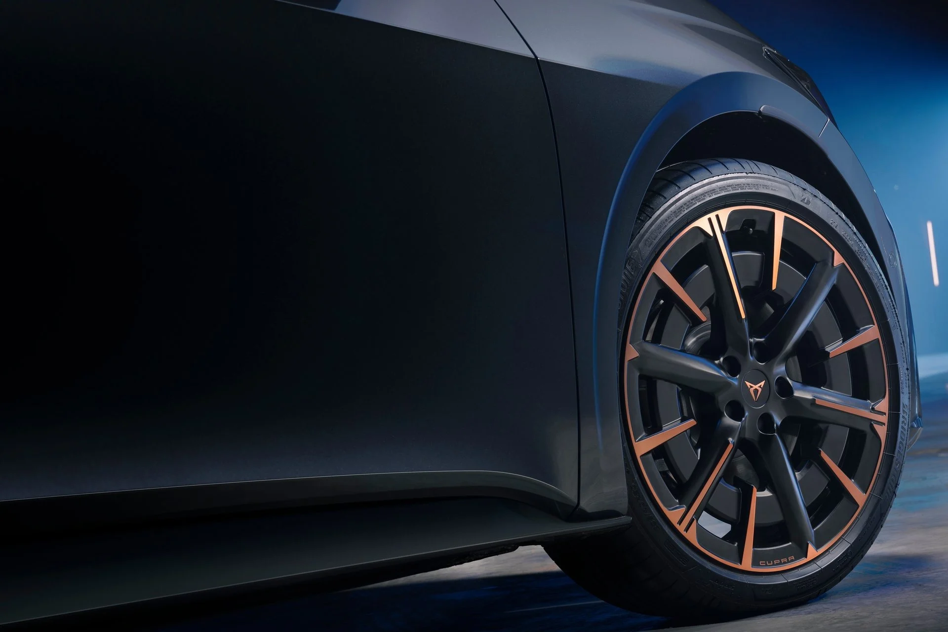 Cette Cupra Born VZ de 325 ch va écraser la Renault Mégane avec 631 km d’autonomie ! 1 Cupra Born (2)