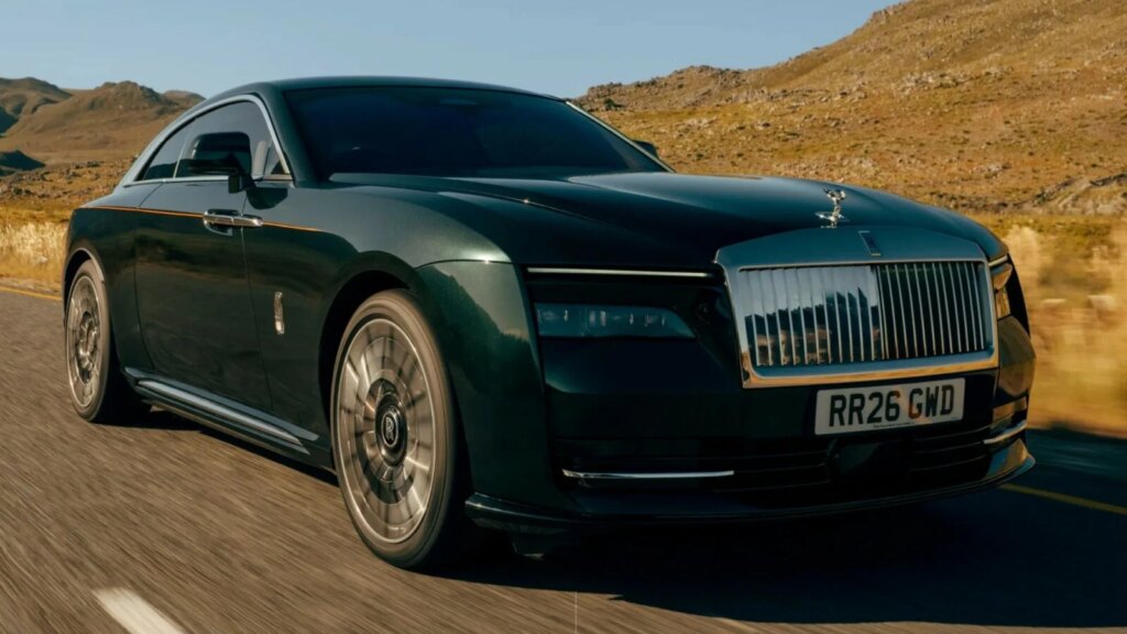 Cette Rolls Royce Spectre « Phase II » dépasse déjà la Ferrari Luce, découvrez pourquoi ! 1 Aussitôt lancée, aussitôt dépassée : la Rolls Royce Spectre « Phase II » est une réponse directe à la Ferrari Luce