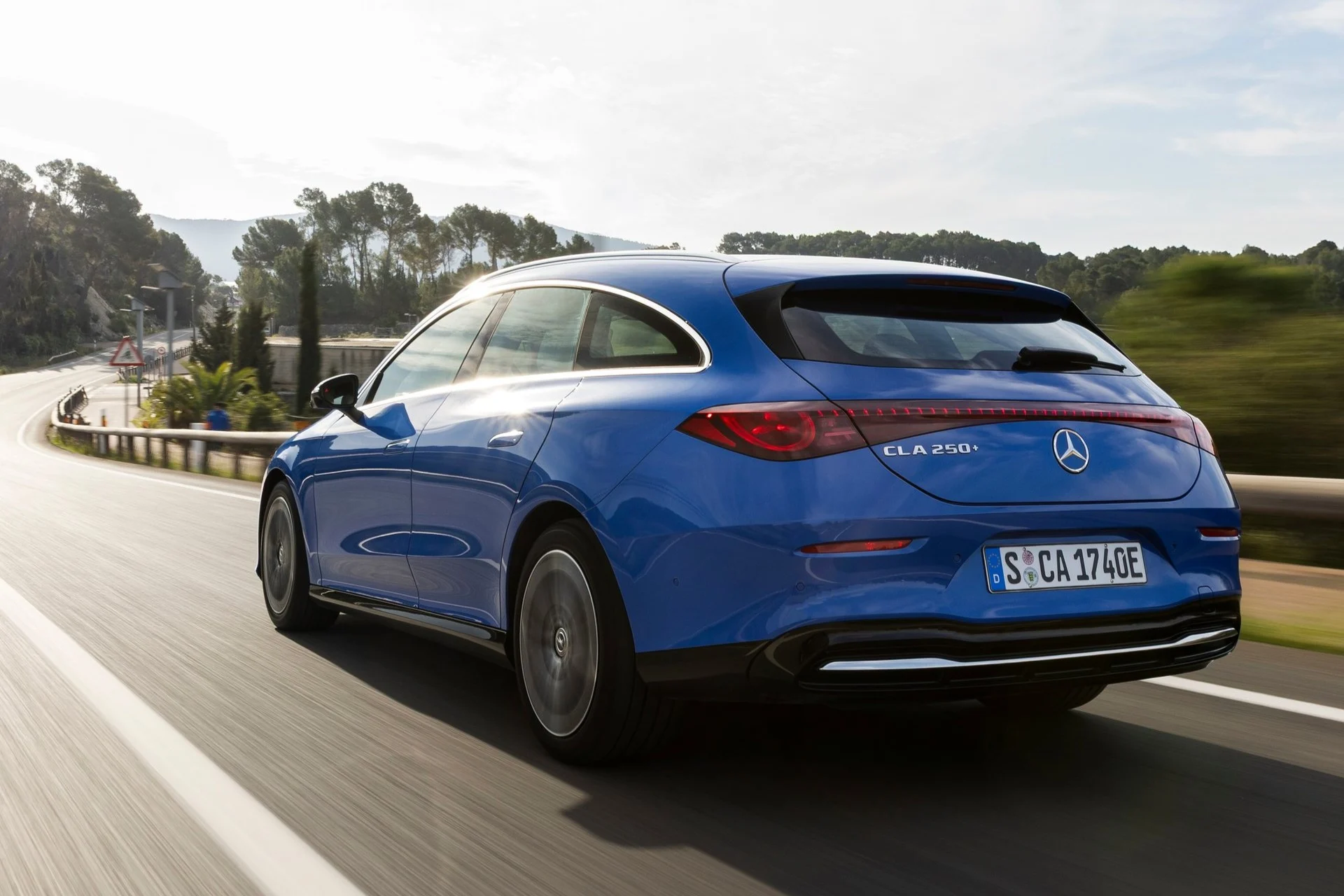 Cette nouvelle Mercedes révolutionne tout : 768 km d'autonomie et recharge express en 22 min ! 1 Mercedes CLA Shooting Brake (2)