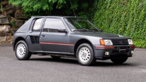 Quasi neuve, cette Peugeot 205 Turbo 16 a été adjugée à une somme hallucinante !