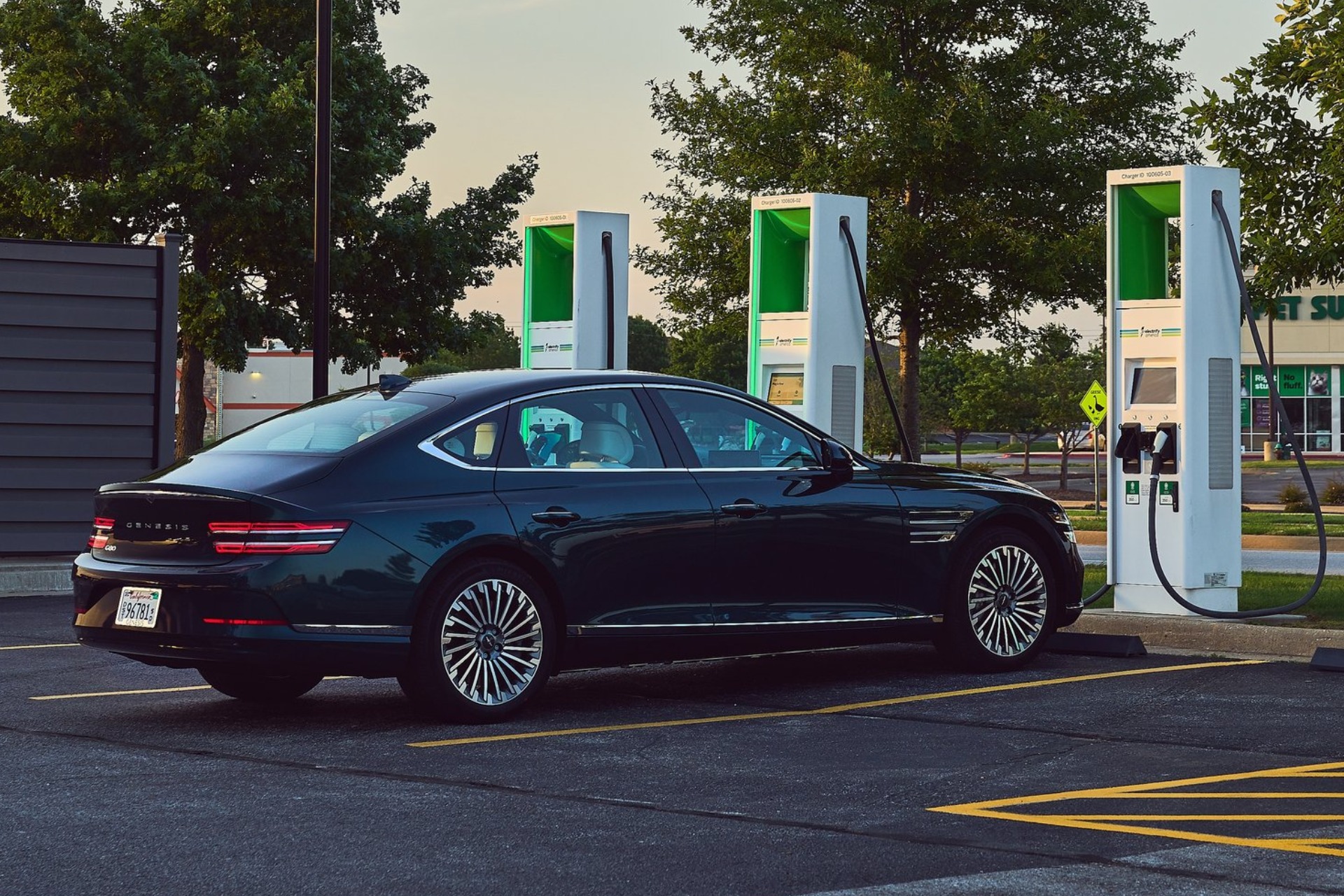 Ce silence incroyable : cette limousine coréenne va bouleverser le marché allemand ! 4 Genesis Electrified G80 (5)