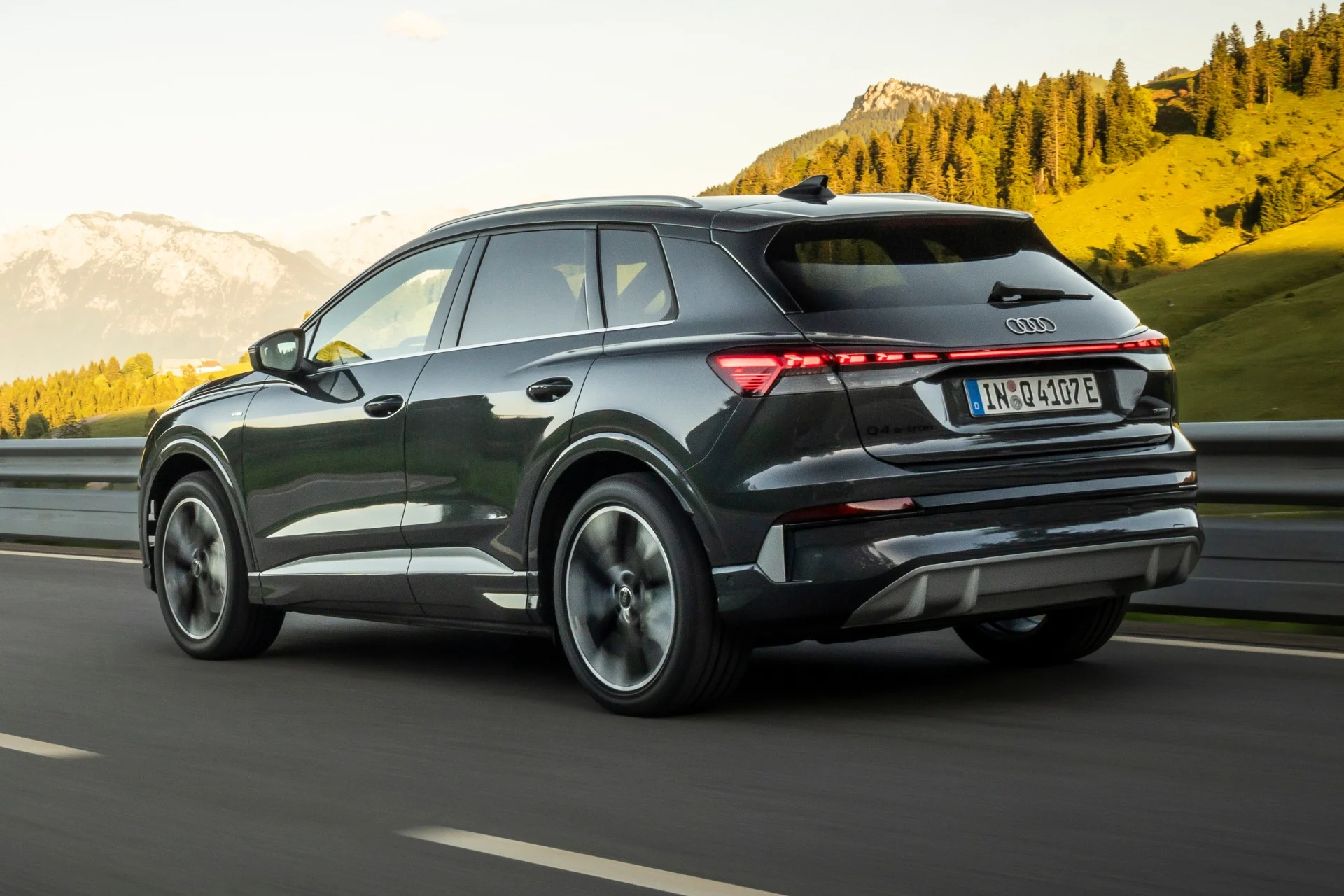 Cette Audi Q4 e-tron restylée : 592 km d’autonomie et prix imbattables pour un SUV électrique ! 1 Audi Q4 E Tron (2)