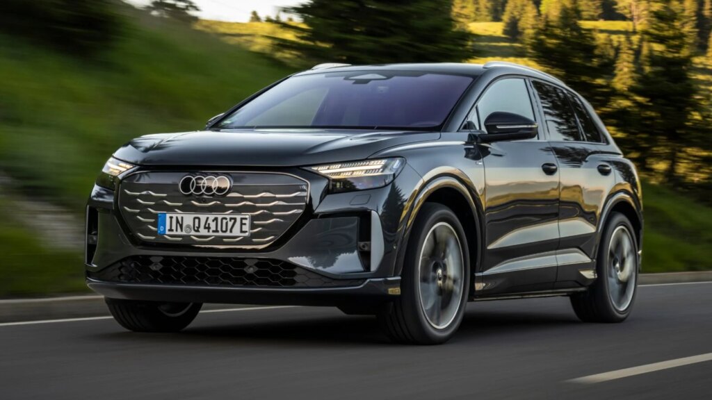 Cette Audi Q4 e-tron restylée : 592 km d’autonomie et prix imbattables pour un SUV électrique ! 1 592 km d’autonomie, intérieur transformé et prix cassés : l’Audi Q4 e-tron restylé relance la guerre des SUV électriques !