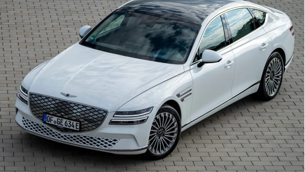 Ce silence incroyable : cette limousine coréenne va bouleverser le marché allemand ! 1 Silence absolu et équipement sans arnaque : cette limousine coréenne inconnue veut terrasser les allemandes !