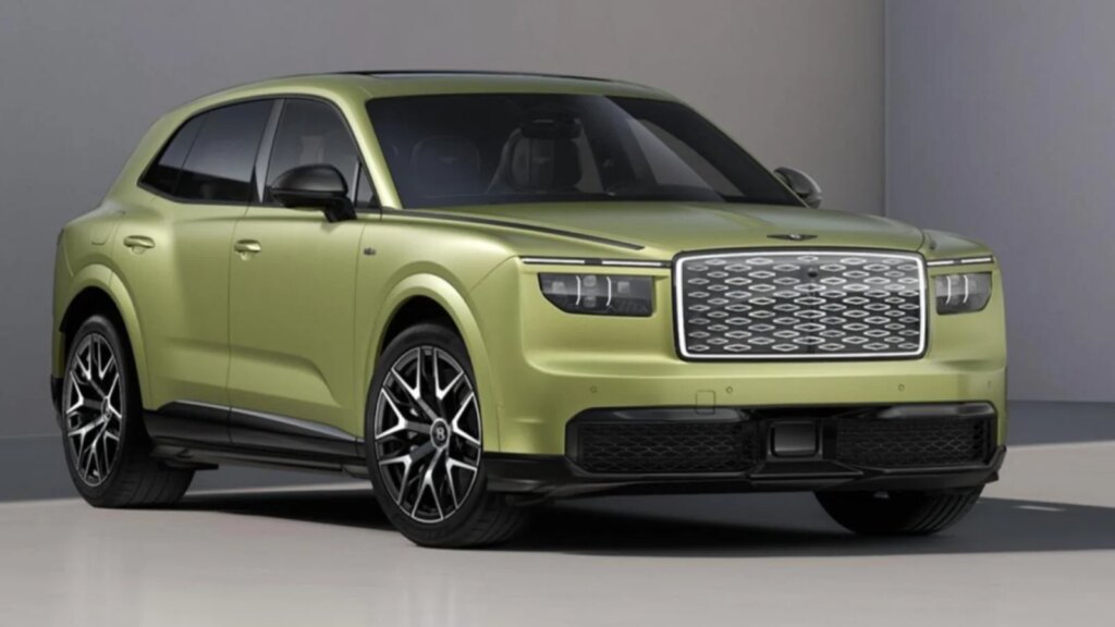 Découvrez ce nouveau SUV Bentley 100% électrique qui imite le son d’un V8 ! 1 Auto-Moto
/
Aujourd'hui à 08:05
Bentley dévoile son premier véhicule 100% électrique, le Torcal, un SUV qui « imite » le ressenti d’un moteur V8
Le constructeur britannique tente de jouer la carte de la nostalgie et souhaite à tout prix respecter son ADN avec son nouveau (et seul) SUV électrique : le Bentley Torcal. Son gros bloc V8 n'occupe plus le dessous du capot mais pour éviter de décontenancer sa clientèle, son grondement sourd a été recréé artificiellement.