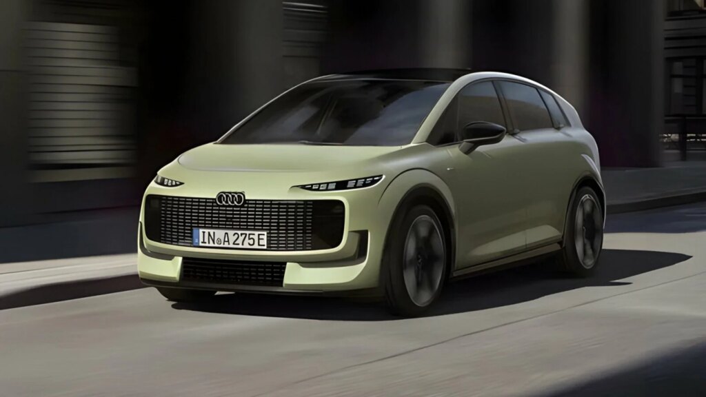 Cette Audi A2 e-tron revient après 26 ans : découvrez son prix choquant et ses performances incroyables ! 1 Auto-Moto
/
Aujourd'hui à 12:26
L’Audi A2 e-tron fait son grand retour après 26 ans d’absence, mais elle coûte plus cher que prévu
Vingt-six ans après l'arrêt de la première A2, Audi ressuscite le nom sous une forme radicalement différente : une compacte 100 % électrique construite sur la même base technique que les Volkswagen du groupe. Efficience record, autonomie jusqu'à 649 km, tarifs dévoilés lundi à Paris… mais aussi un dérapage tarifaire par rapport aux promesses du printemps. Voici ce qu'il faut retenir de l'A2 e-tron.