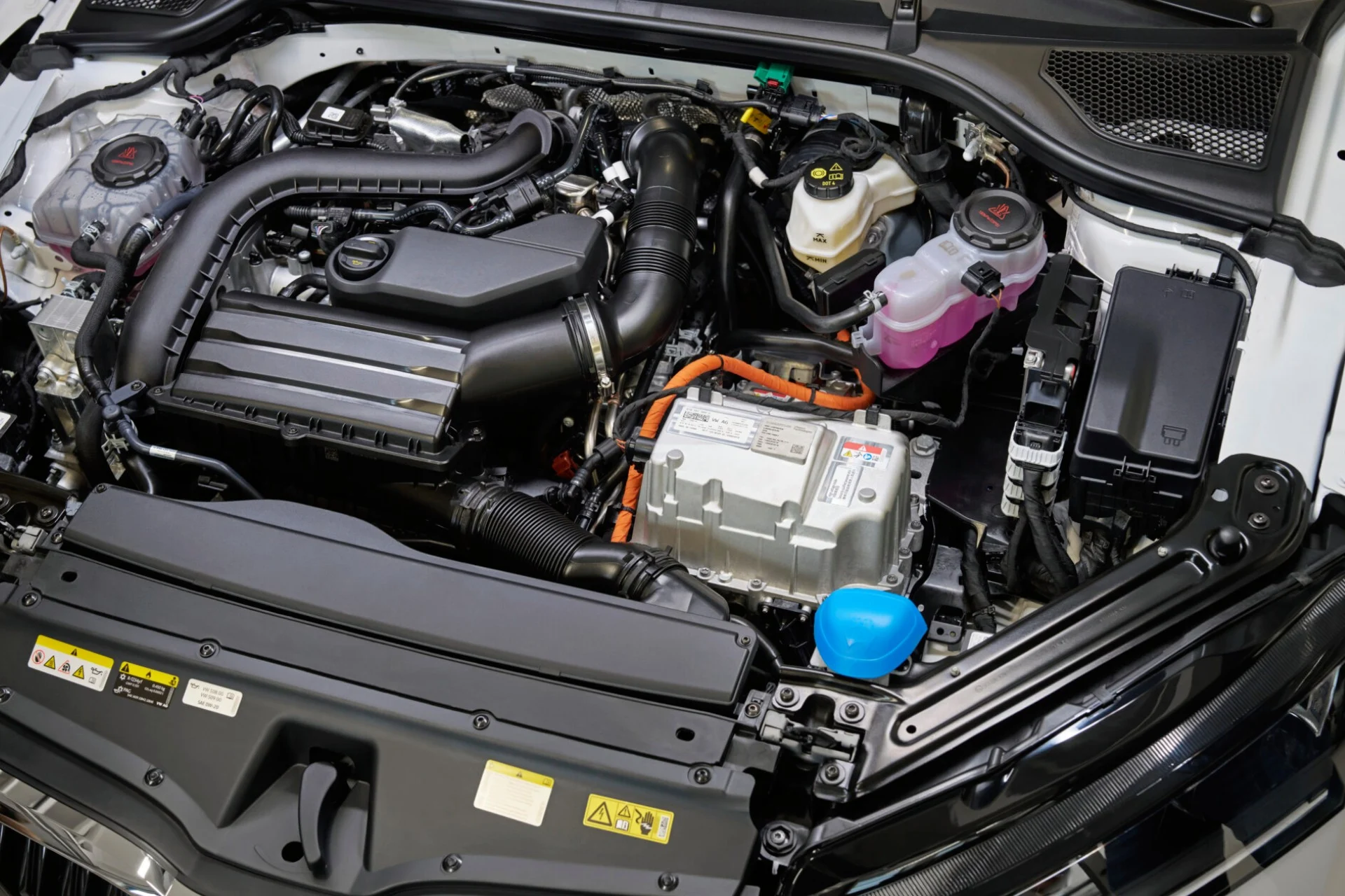 Cette incroyable Skoda Octavia : le grand bouleversement des hybrides sans prise ! 1 Moteur Hybride Octavia