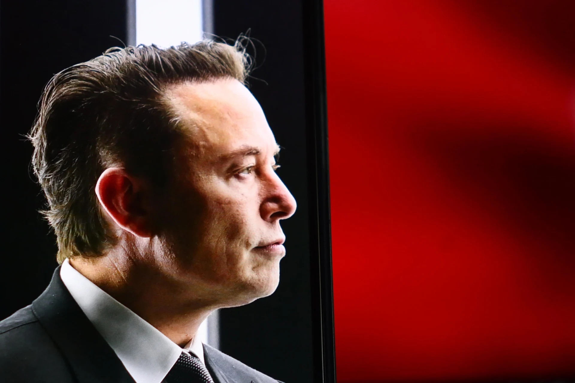 Cette énorme chute de 43 % chez Tesla va vous choquer : l’automobile oubliée au profit de l'IA ! 1 Tesla Spacex Fusion