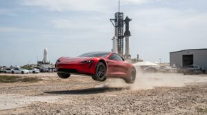 en 2026, le tesla roadster semble s’élever du sol lors d’une démonstration spectaculaire qui repousse les limites de la voiture de série.