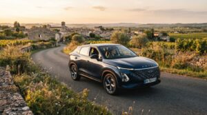 découvrez l’omoda 5 hybride de 224 ch, proposé dès 30 990 €. les commandes sont ouvertes en france : prix, motorisation et disponibilité.